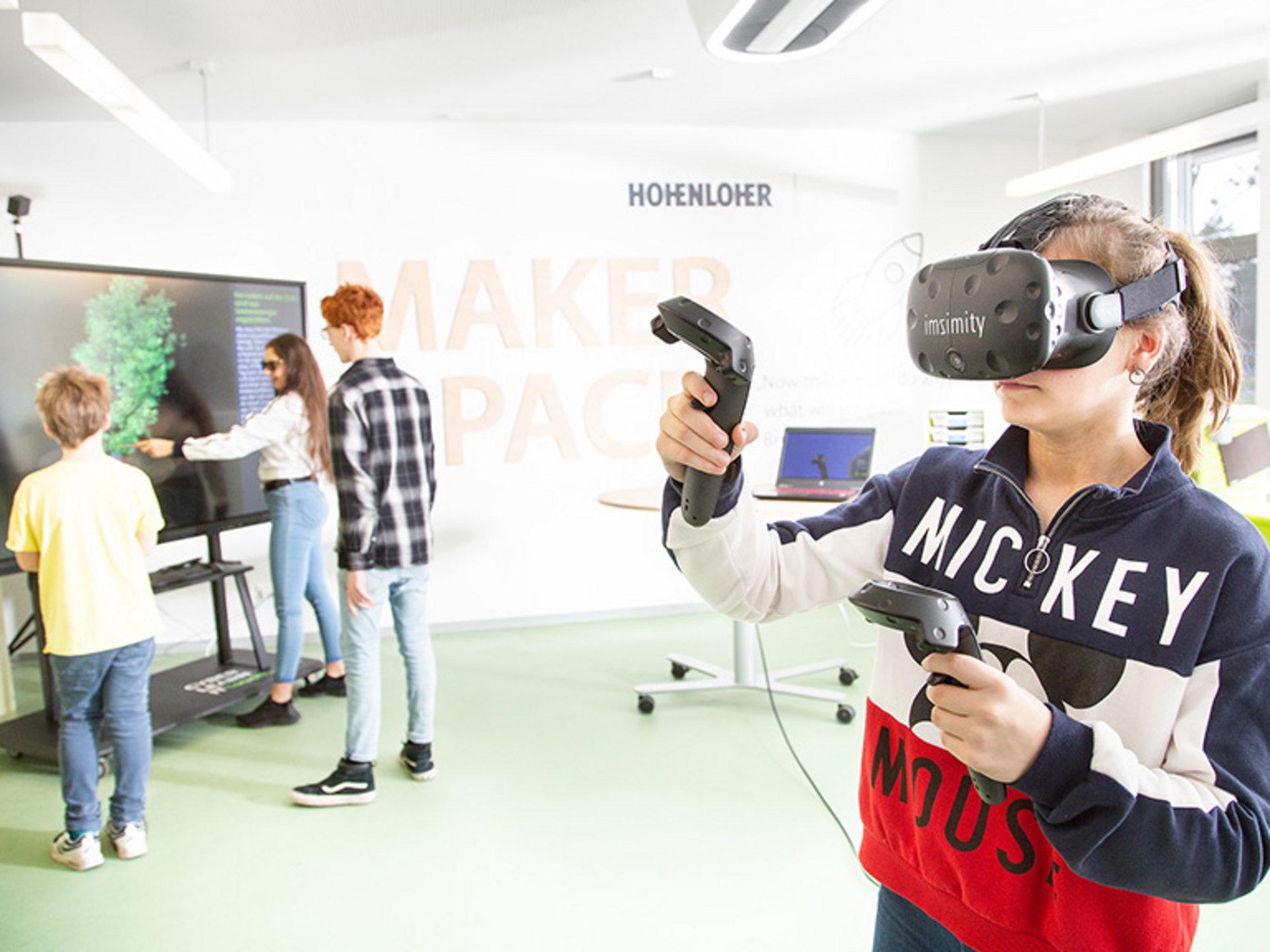 Image: Virtual reality at Makerspace