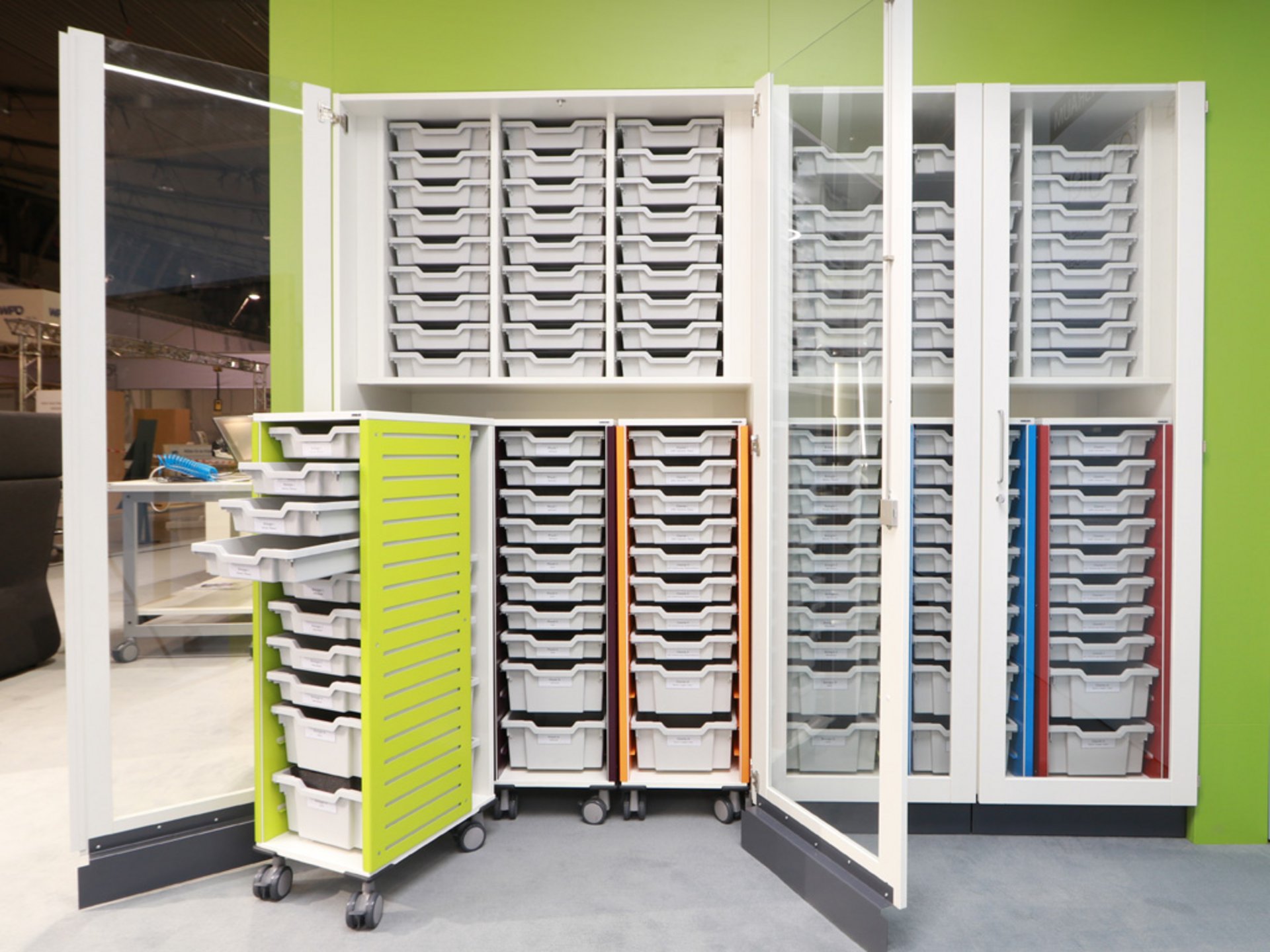 Imgae: Practical Hohenloher garage cabinets